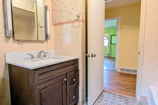 917 S Summit St, Barrington, IL 60010 - Photo 11