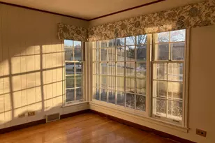 8142 W Oak Ln, Niles, IL 60714 - Photo 3