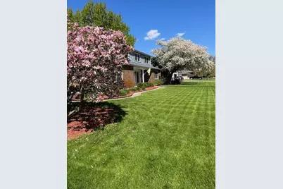 2477 W Downer Place, Aurora, IL 60506 - Photo 33