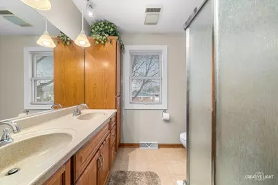 2477 W Downer Place, Aurora, IL 60506 - Photo 17