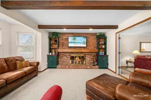 2477 W Downer Pl, Aurora, IL 60506 - Photo 7