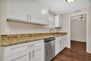 2300 Webster Ave, Joliet, IL 60436 - Photo 9