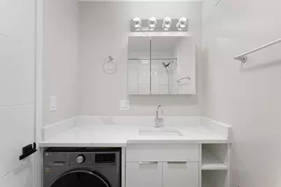 6166 N Sheridan Road #2L, Chicago, IL 60660 - Photo 9