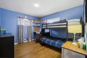 7531 N Karlov Ave, Skokie, IL 60076 - Photo 15