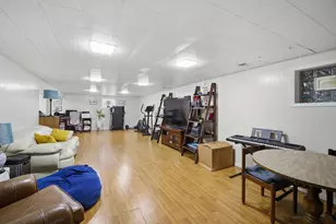 7531 N Karlov Ave, Skokie, IL 60076 - Photo 19