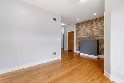 2005 W Jarvis Avenue #3, Chicago, IL 60645 - Photo 3