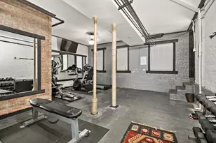 6111 N Winthrop Ave, Chicago, IL 60660 - Photo 3