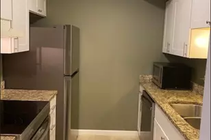 6174 Knoll Ln Ct, Willowbrook, IL 60527 - Photo 9