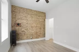 7425 N Clark St, Chicago, IL 60626 - Photo 11