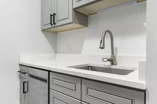 6201 N Kenmore Ave, Chicago, IL 60660 - Photo 5