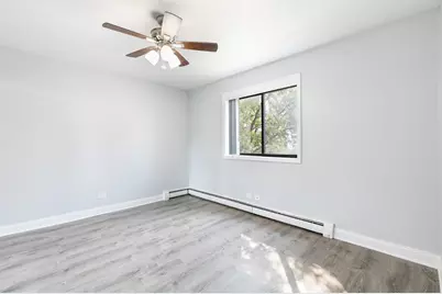 6201 N Kenmore Avenue #204, Chicago, IL 60660 - Photo 11