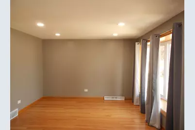 5820 S Rutherford Avenue, Chicago, IL 60638 - Photo 3