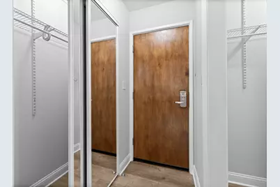 6201 N Kenmore Avenue #305, Chicago, IL 60660 - Photo 7