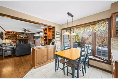 5187 Chambers Drive, Hoffman Estates, IL 60010 - Photo 5