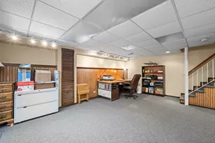 5187 Chambers Dr, Hoffman Estates, IL 60010 - Photo 31