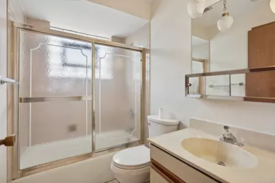 3709 W 119th Street #112, Alsip, IL 60803 - Photo 7