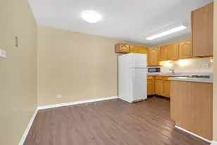 236 Whidah Ct, Schaumburg, IL 60194 - Photo 5