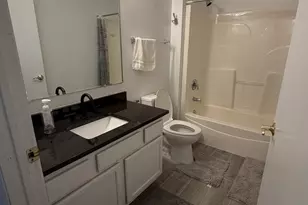 941 N Swift Rd, Addison, IL 60101 - Photo 5