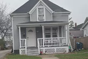 388 Evans Ave, Aurora, IL 60505 - Photo 1