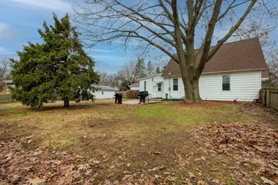 1213 S Madison Street, Bloomington, IL 61701 - Photo 21