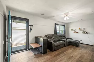 159 Josephine Ave, South Elgin, IL 60177 - Photo 5