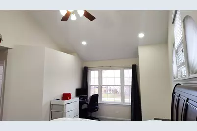 138 White Branch Court S, Schaumburg, IL 60194 - Photo 5