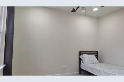 138 White Branch Court S, Schaumburg, IL 60194 - Photo 9