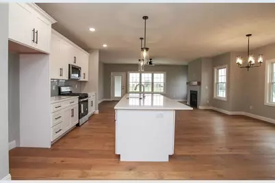 1 Saint Ivans Circle, Bloomington, IL 61705 - Photo 5