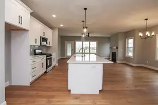 1 St. Ivans Circle, Bloomington, IL 61705 - Photo 7