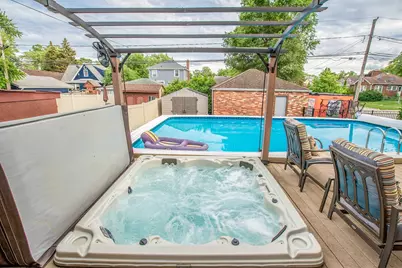 1005 Woodlawn Avenue, Des Plaines, IL 60016 - Photo 49