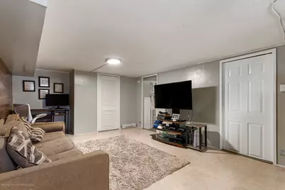 1005 Woodlawn Avenue, Des Plaines, IL 60016 - Photo 43