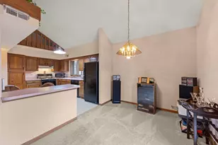 17968 Royal Oak Ct, Tinley Park, IL 60477 - Photo 7