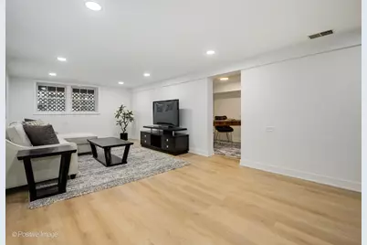 [Address not provided], Chicago, IL 60657 - Photo 15