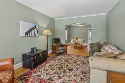 5218 N Mason Avenue, Chicago, IL 60630 - Photo 3