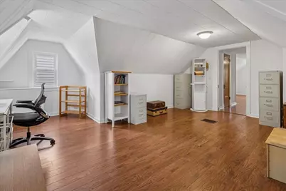 5218 N Mason Avenue, Chicago, IL 60630 - Photo 13