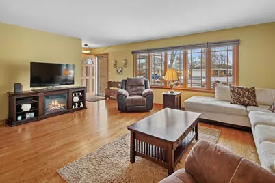 906 S We Go Trail, Mount Prospect, IL 60056 - Photo 3