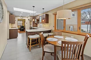 906 S We Go Trail, Mount Prospect, IL 60056 - Photo 11