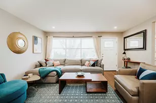 829 N Bennett St, Geneva, IL 60134 - Photo 3