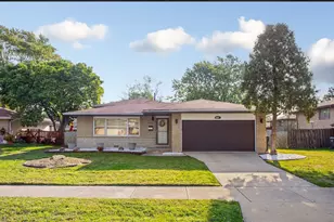 16811 Wausau Ave, South Holland, IL 60473 - Photo 1