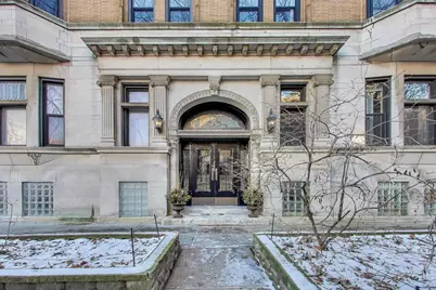 613 W Barry Avenue #4W, Chicago, IL 60657 - Photo 1