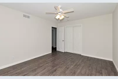 8310 E Coral Road, Union, IL 60180 - Photo 11