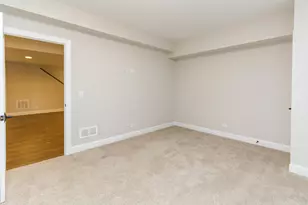 10723 Clock Tower Dr, Countryside, IL 60525 - Photo 29