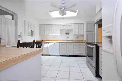 50 Ridgewood Road, Elk Grove Village, IL 60007 - Photo 5