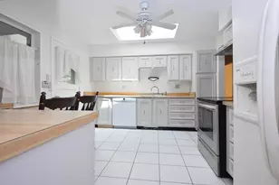 50 Ridgewood Rd, Elk Grove Village, IL 60007 - Photo 5