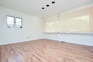 50 Ridgewood Rd, Elk Grove Village, IL 60007 - Photo 11