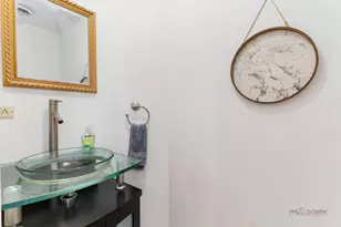 1931 N Sheffield Ave, Chicago, IL 60614 - Photo 23