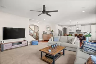 946 Glacial Falls Dr, Gilberts, IL 60136 - Photo 17