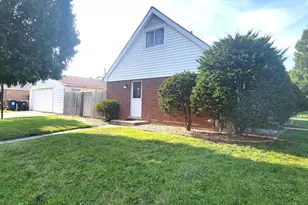 9236 Stanford Dr S, Bridgeview, IL 60455 - Photo 3