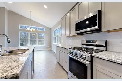 101 Donmor Drive, Bloomingdale, IL 60108 - Photo 11