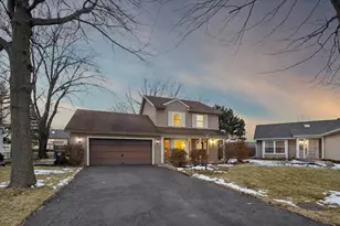 9 Juniper Ct, Streamwood, IL 60107 - Photo 3